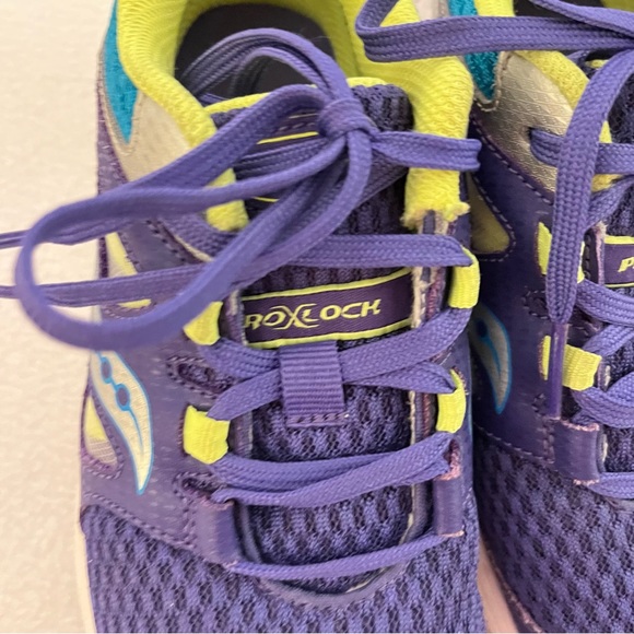 Saucony Pro-Lock Sneakers - Picture 2 of 7